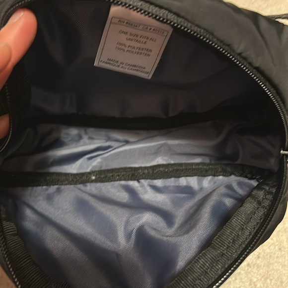 Adidas belt bag. - Picture 8 of 10